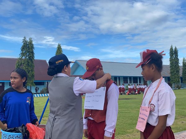 Penerimaan siswa baru di SMP Negeri 3 Nabire berjalan dengan lancar dan sukses.